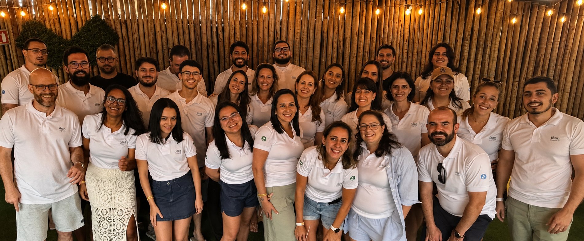Equipe Lean Saúde reunida em confraternização